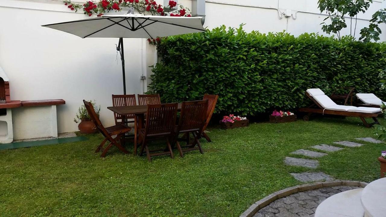A Casa Di Clo Bed & Breakfast Pesaro Exterior photo